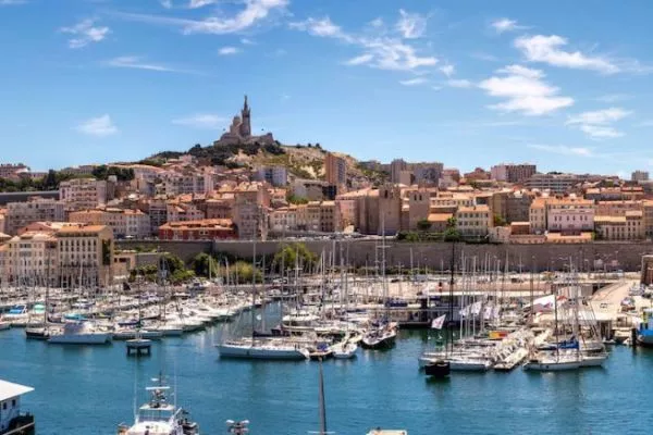 Marseille avec le Bateau Jaune